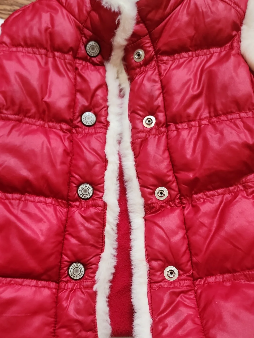 Vintage Y2K 2007 Old Navy Girls Quilted Red Holiday Puffer Fur Trim Vest Size 4T